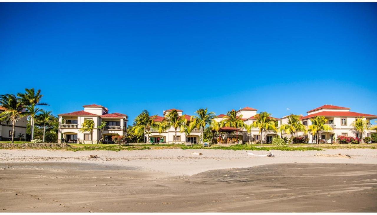 Villas Iguana A-13 Beachfront Condo Buitenkant foto