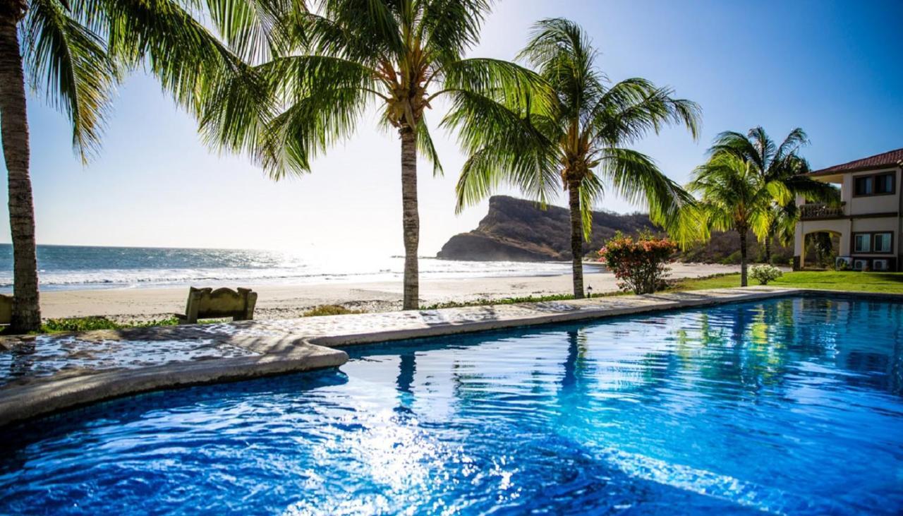 Villas Iguana A-13 Beachfront Condo Buitenkant foto